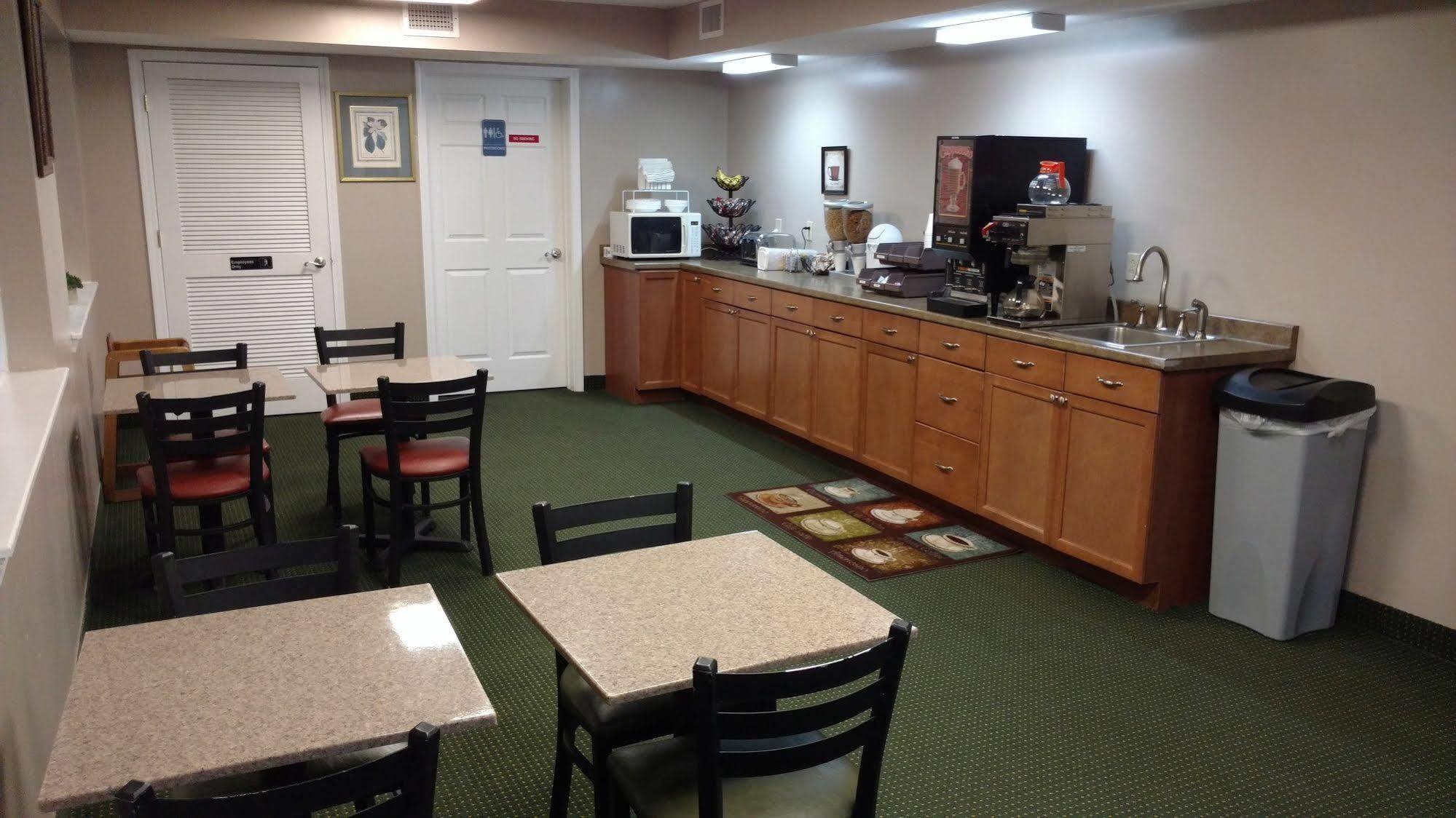 Hurricane Inn Waynesboro Extérieur photo